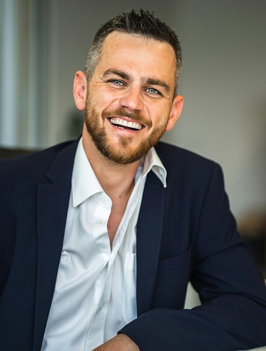 Instructors 1 custom img 085